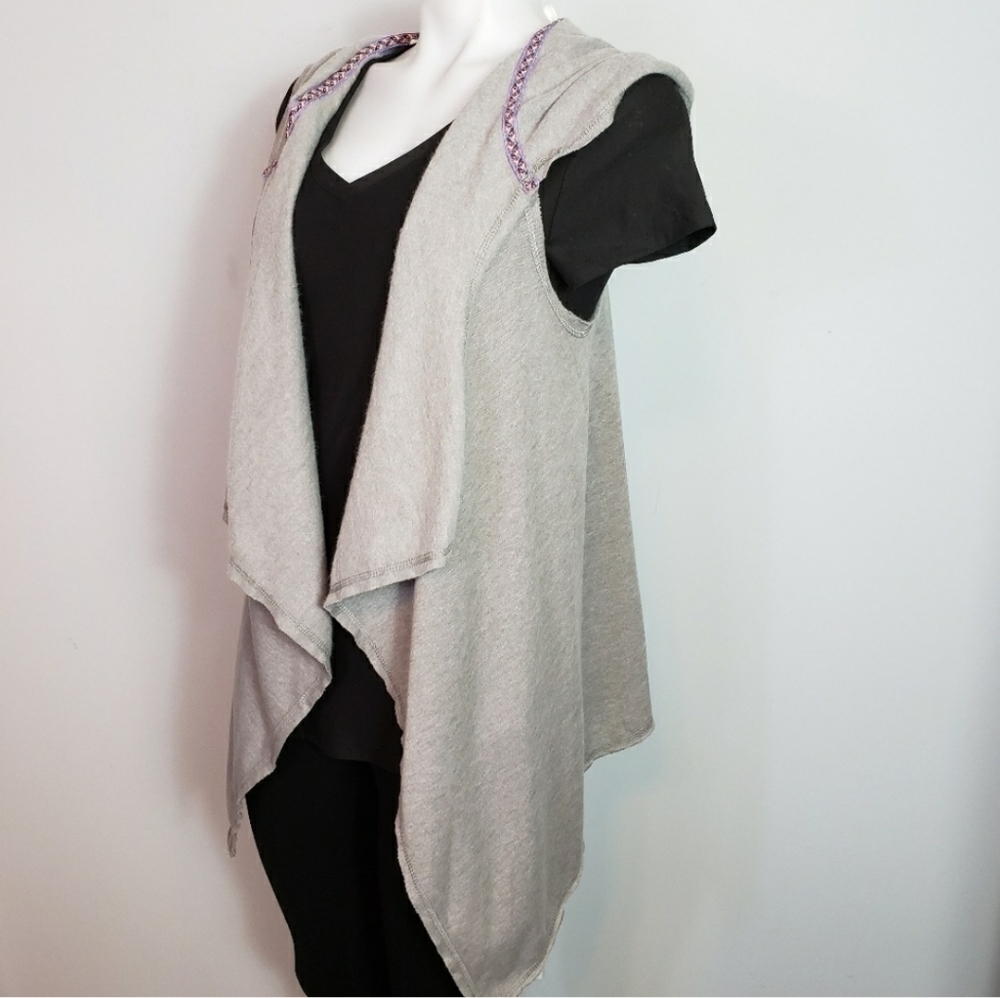 Chance or Fate hooded vest drape front fleece - Picture 4 of 6